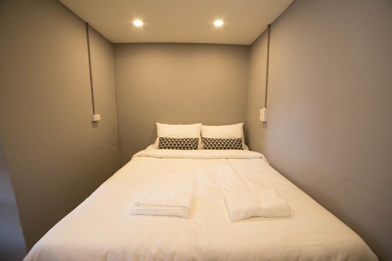 In My Bed Hostel 曼谷 客房 照片