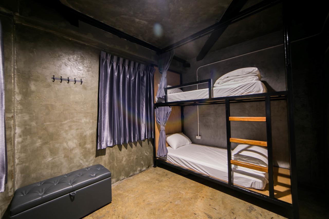 In My Bed Hostel 曼谷 外观 照片