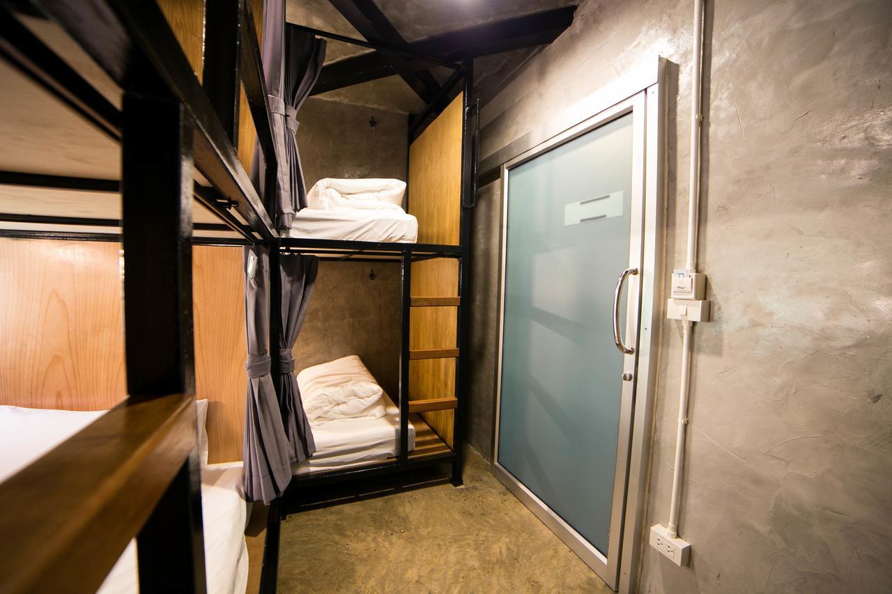 In My Bed Hostel 曼谷 外观 照片